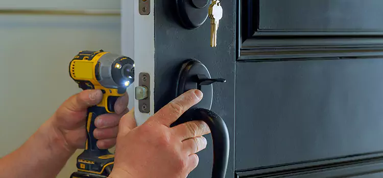 Commercial Door Lock Installation Florin