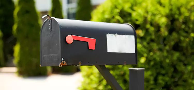 Secure Mailboxes for Packages Florin